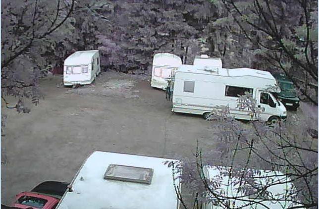 Camping Aviator, Numai Teren, Campare Pentru Rulote Autorulote Personale, Campingul Nu Are Rulote !!! Buşteni Esterno foto